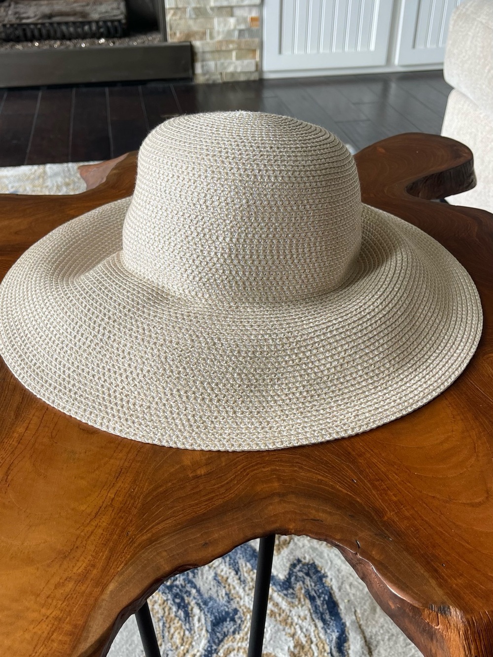 Eric Javits Hampton Straw Squishee Packable Hat - Picture 2 of 9